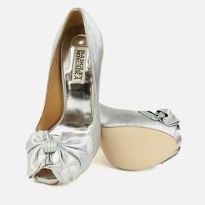 Badgely Mischka Silver Heels
